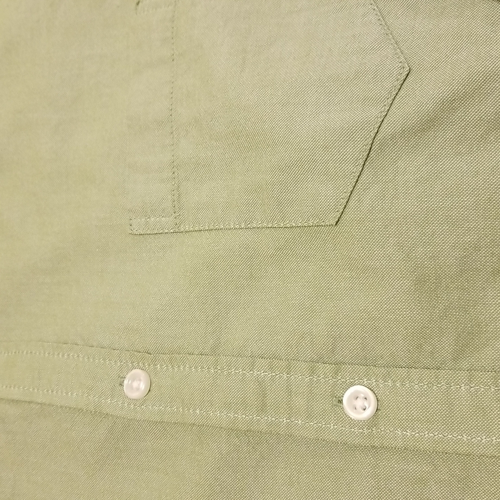 G.H. Bass & Co Medium Sage Green Button Up Shirt - Picture 3 of 3